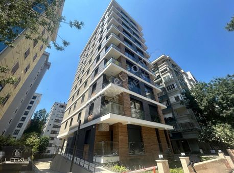 Erenköy Değerbilirde Marmaraya,metroya Yakın Sıfır Balkonlu 3+1