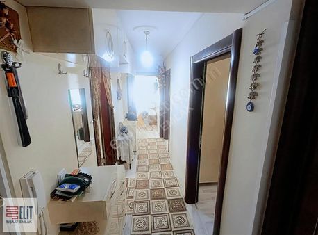Didim Yenimahallede Ön Cephe 2+1 Bakımlı Daire - Ayrı Mutfaklı
