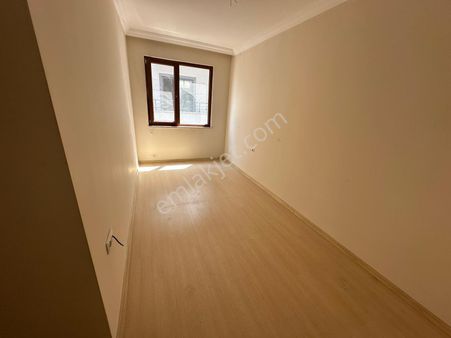 << Egeyıldız >> Akçay Altınkum Ön Cephe 1.kat Doğalgaz Kapıda Asansörlü 2+1