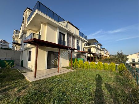 Kusadası Soğucak’ta Site İçinde Yeni Yapı 4+1 Villa