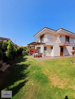 Turyap'tan Çeşme Şifnede Muhteşem Havuzlu Villa