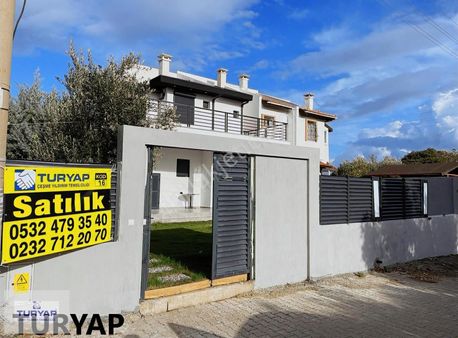 Turyap Çeşme Dalyan'da Satılık Havuzlu Sıfır Eşyalı Villa