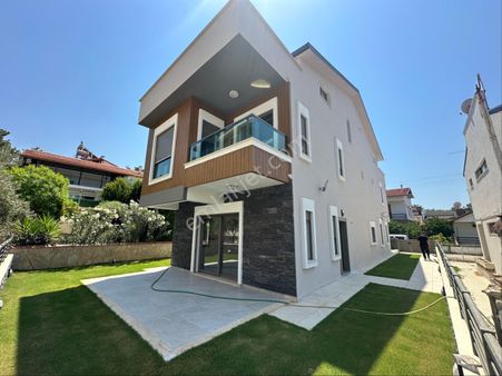 Özderede Denize 100 Metre Mesafede Bahçeli 3+1 Otoparklı Yazlık