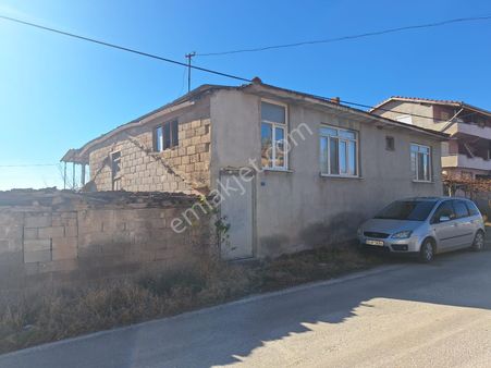 Denizli/çivril/yuvaköy.müstekil Bahçeli İçinde Ahırı Olan Yer.araç Ve Daire Takası Ollur