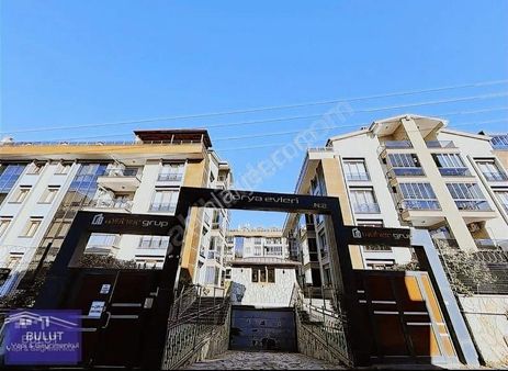 Bağlarbaşı Mah. Florya Sites İki Aileye Uygun 5+2 250 M2 Dubleks