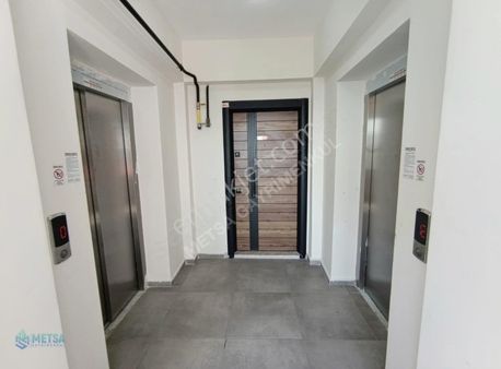 Metsa'dan Zirve Tower 3 De Full Eşyalı 2+1 80 M² Satılık Daire