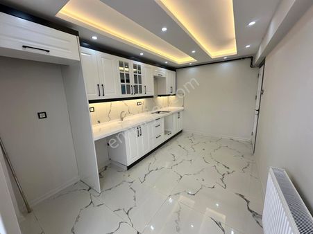 Manisa Şehzadeler Akıncılar Mah. Bahçeli Full Lüks 3+1 Yüksek Zemin