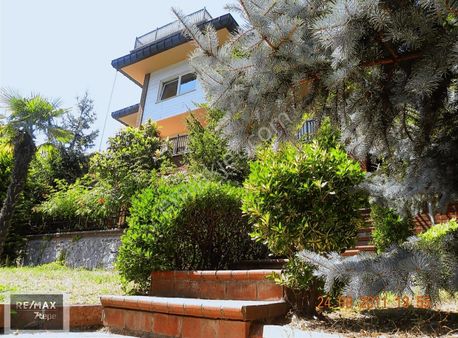 Acarkent Colesium'a Yürüme Mesafesinde Satılık C Tipi Villa