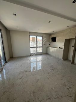 Lüks 1+1 Kültür Parkta