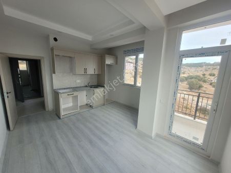 İskanı Alınmış Tramvaya Yürüme Mesafesinde Katta 1+1