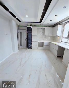 Fazelden Özel Garajlı Giyinme Odalı Katta Tek Daire 3+1