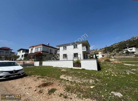 Emlak'tan Soğucak Yaylasında Satılık İkiz Villa