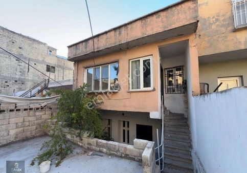 Akyol’da Beyazhan Arkası 2 Katlı Müstakil Ev