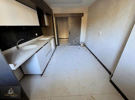 Eksen Emlak'tan 3+1 Oturuma Hazır İskanlı Daire !