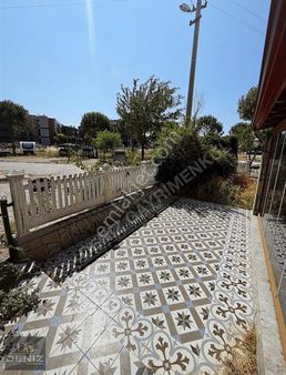 Bergama'da Park Manzaralı ,yerden Isıtmalı 5+1 Tripleks Villa