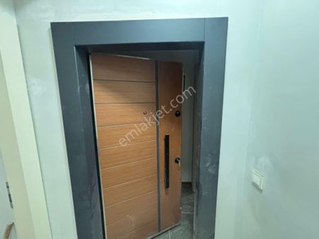 F-l Emlaktan Kadıköy Hasanpaşada 1+1 Eşyalı 28 Bintl Kiracılı