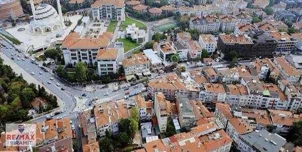 Üsküdar Bağlarbaşında Satılık Fırsat 2+1 Daire Metroya 250 Metre