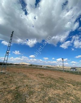 Eskişehir Yolu Tsi Karşısı Satılık Köşe Parsel