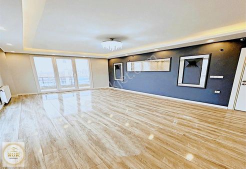 Nur Yapı'dan Göçmenlerin İçinde Acil Satılık 2+1 110 M² Daire