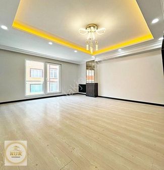 Nur Yapı'dan Caddeye Yakın Ulaşımın Merkezinde Acil Satılık