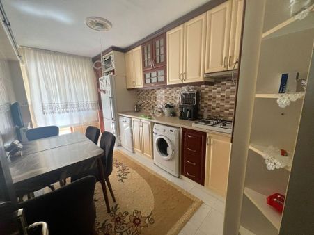 Bilgen Vatan'dan Yeşiltepede Ara Katta Yapılı Ön Cephe 3+1 Acil!