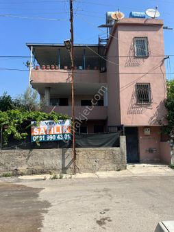 Yüreğir Güneşli Mahallesi Mareşal Fevzi Çakmak Okulu Karşısı 3 Katlı Bahçeli Müstakil Ev