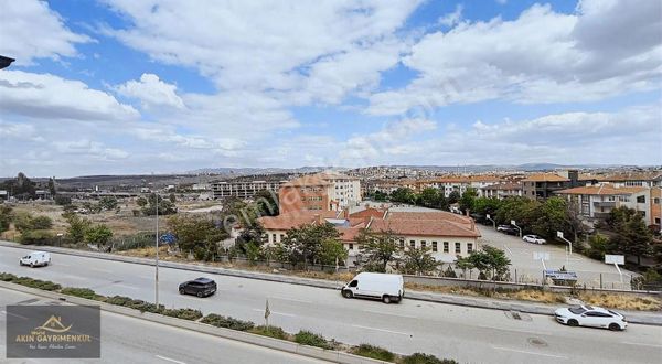 Haymana Yolu Üzerinde 3+1 Çift Balkonlu Daire