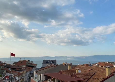 Kocaeli Karamürsel Merkezde Geniş Ve Şık Dubleks – 5+1, Teraslı, Kaliteli Yaşamın Adresi!