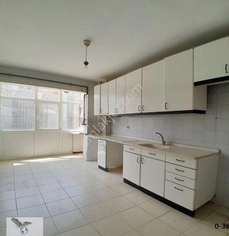 Avcılar Ambarlıda 3+1 Satılık Ara Kat Daire