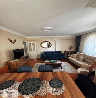 Avcılar Cihangirde 3+1 İçi Masrafsız Ara Kat Daire