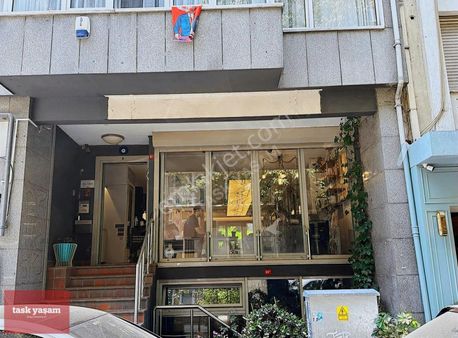 Nişantaşı Teşvikiye Vitrinli Balkonlu 95m2 Kiralık Dükkan&mağaza