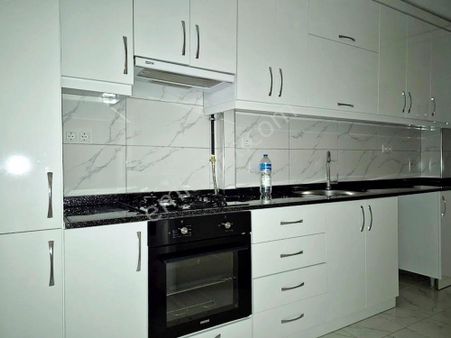 Adapazarı Merkezde Kiralık 3+1 Daire