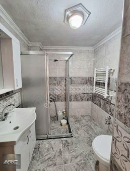 Karacabey Merkezde Satılık Arakat Daire