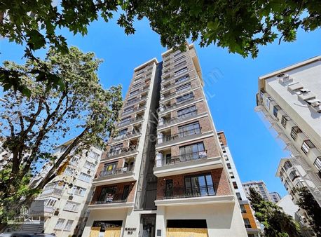 Erenköy Çarşıda Marmaraya,metroya,sahile Yakn Balkonlu 3+1 Daire