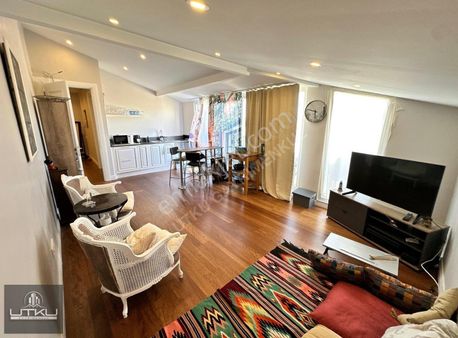 Bağdat Cd,metro,marmaray,deniz Otobüsüne Yakın Dubleks 4+2 Daire