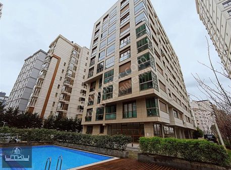 Utku'dan Göztepe Çarşıda Saunalı Ve Yüzme Havuzlu,3 Balkonlu 3+1