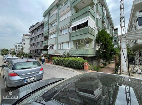 İdealtepe Site İçinde Marmaraya,metroya,sahile Yakn Balkonlu 3+1