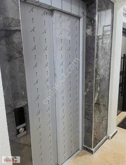 Merkez'de 3+1 Sıfır 130m2 Otoparklı Asansörlü Acil Satılık