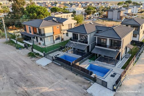 No:10 Gayrimenkul’den-denize 200 Metre-müstakil Havuzlu-modern Mimari-lüks Müskakil Dubleks Villa