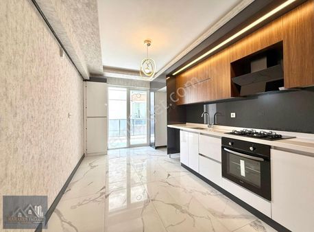 Karakuş'tan █ Fatih'te 4+1 170m² Çift Banyolu, Arakat Sıfır Lüks