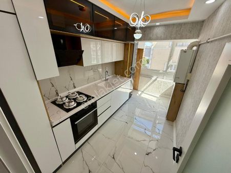 Malazgirtte Bağımsız Salonlu Lüks Daire-spot Tavan, Gömme Dolap