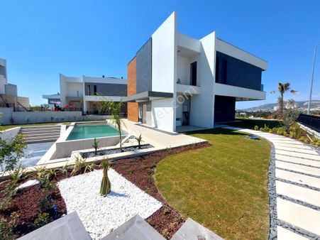 Karaova'da Özel Havuzlu, Lüks, 4+1 Villalar