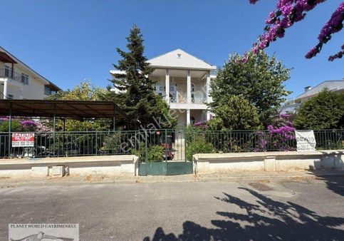 Planet’ten Merkezde Deniz Manzaralı Dubleks 3+1 Daire