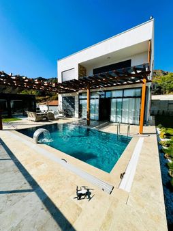 Doğanın Kalbi Olan Akkaya Vadisinde Satılık 4+1 Ultralüks Villa