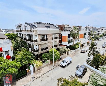 Lara Çağlayan Mah.barınaklarda 3+1 Satılık Daire