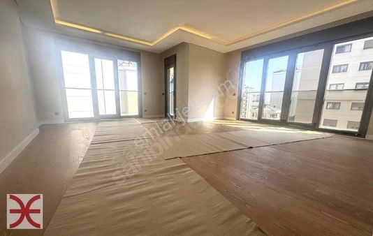 Erenköy Ethemefendi Caddesinde Bağdata Yakın Sıfır 3+1 Satılık..