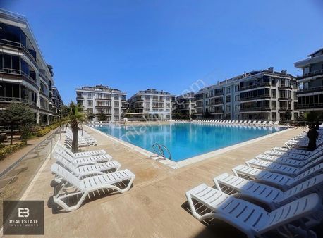 Sakarya Karasu'da 2+1 Havuzlu Site Deniz Manzaralı Satılık Daire
