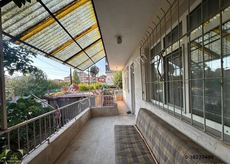 Marka'dan Sanayi Mahallesinde Müstakil 2 Katlı Ev