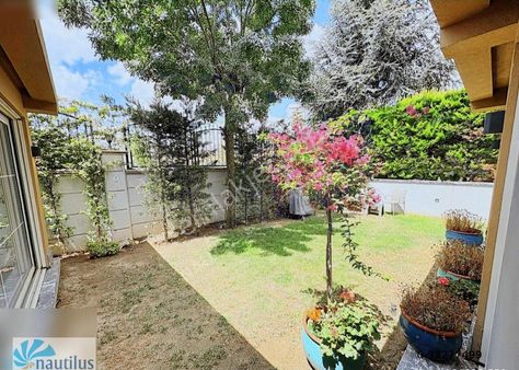 Bahçeşehir City Court Satılık Köşe Villa Full Tadilatlı