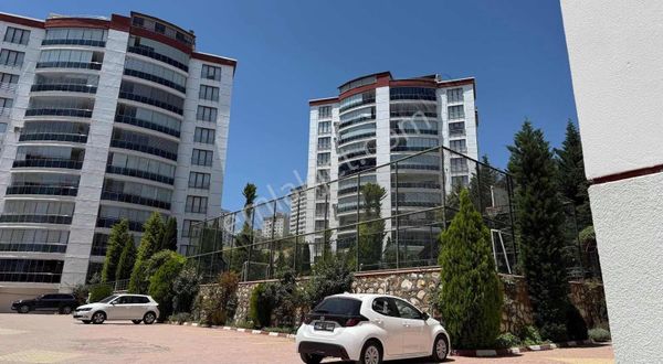 Havadar Konumda Cephesi Açık Daire